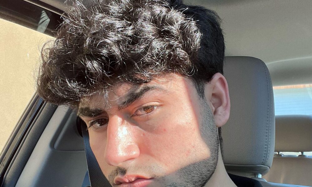 who-is-ans-ishfaq?-author,-digital-rights-advocate,-and-tiktok-creator